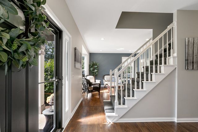 1276 William Drive, Lake Zurich, IL 60047