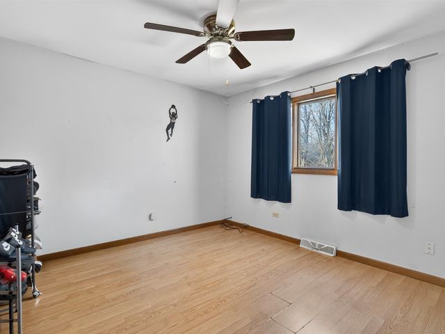 4242 Pinewood Lane, Matteson, IL 60443