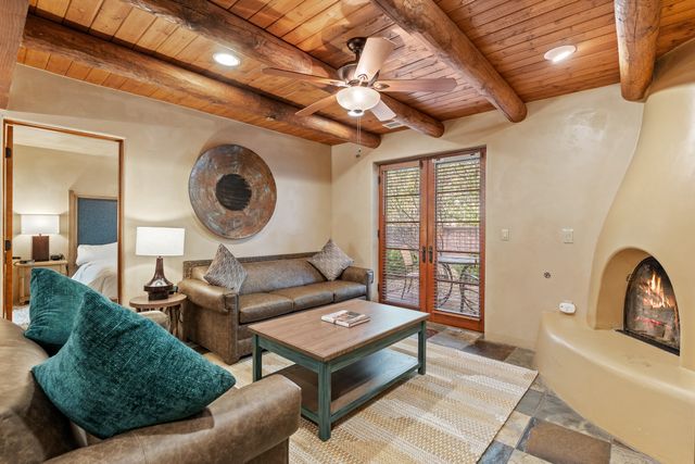 103 Catron 48, Santa Fe, NM 87501