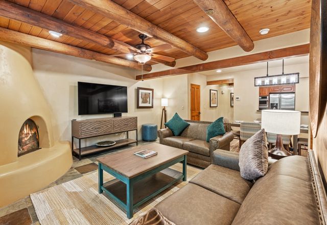 103 Catron 48, Santa Fe, NM 87501