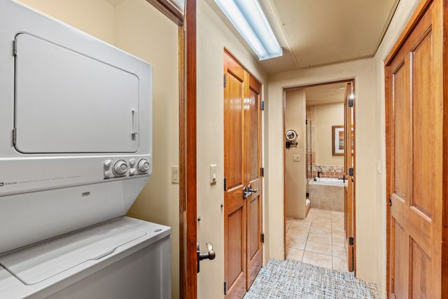 103 Catron 48, Santa Fe, NM 87501