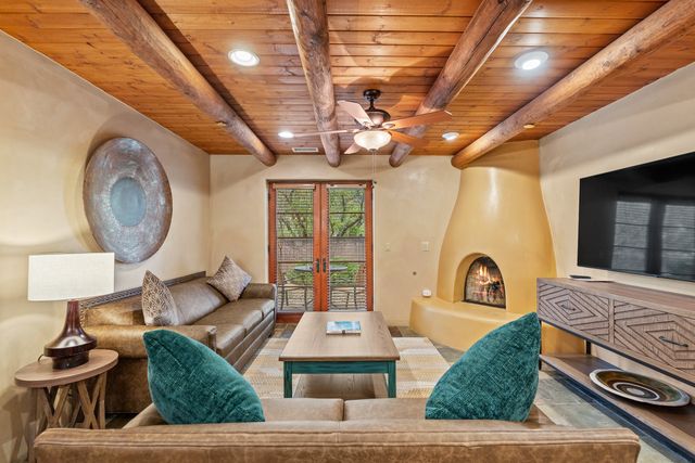 103 Catron 48, Santa Fe, NM 87501