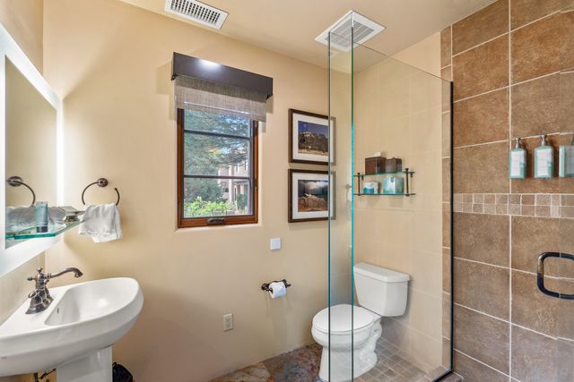 103 Catron 48, Santa Fe, NM 87501