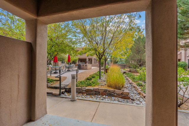 103 Catron 48, Santa Fe, NM 87501