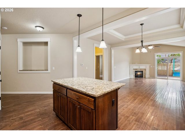 17811 Sw ROBERT Ln, Beaverton, OR 97078