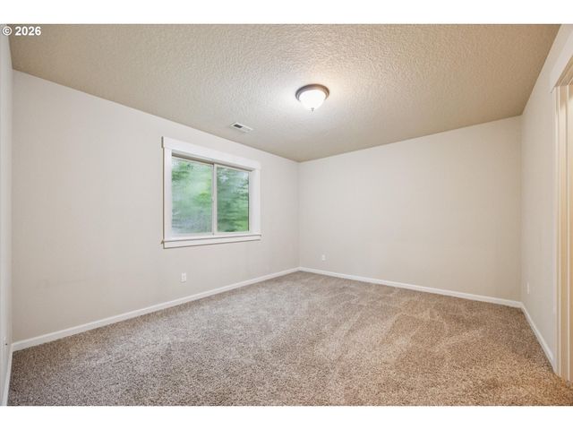 17811 Sw ROBERT Ln, Beaverton, OR 97078