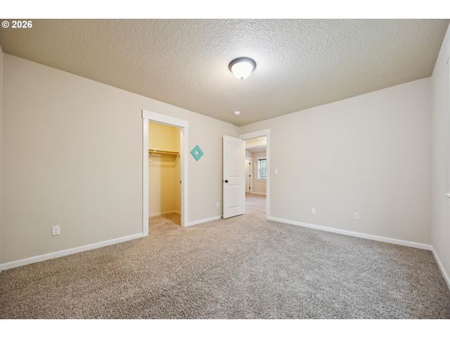 17811 Sw ROBERT Ln, Beaverton, OR 97078