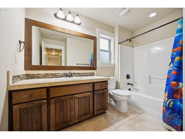 17811 Sw ROBERT Ln, Beaverton, OR 97078