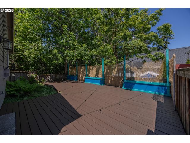17811 Sw ROBERT Ln, Beaverton, OR 97078
