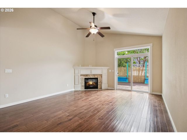 17811 Sw ROBERT Ln, Beaverton, OR 97078