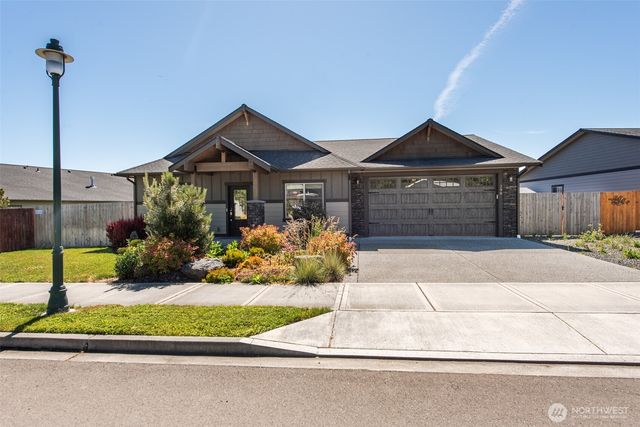 390 Broadmoor Street, Sequim, WA 98382