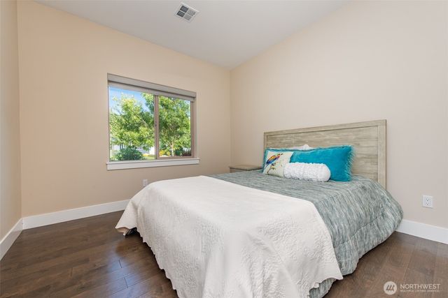 390 Broadmoor Street, Sequim, WA 98382