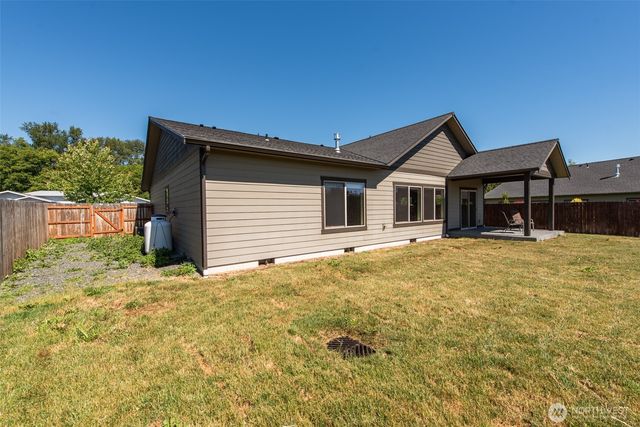 390 Broadmoor Street, Sequim, WA 98382