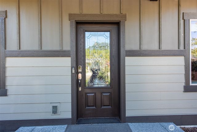 390 Broadmoor Street, Sequim, WA 98382