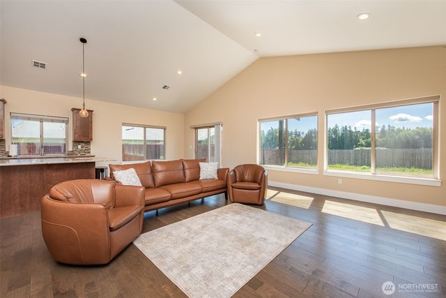 390 Broadmoor Street, Sequim, WA 98382