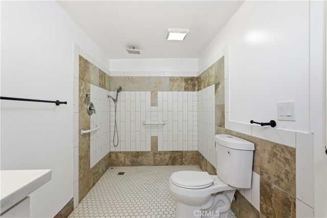 537 N Cummings Street, Los Angeles, CA 90033