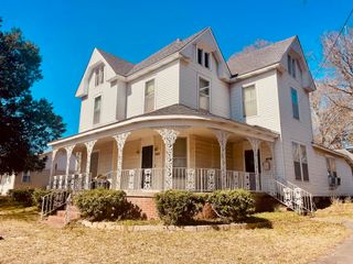 251 COURT ST, Selmer, TN 38375
