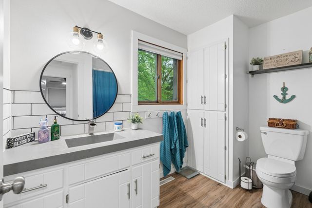 8893 Autumn Oaks Drive, Rockford, MN 55373