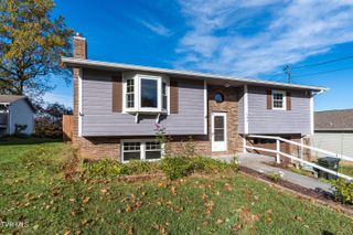 145 Village Lane, Johnson City, TN 37615