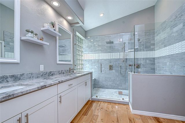 5910 CHERRY OAK DRIVE, Valrico, FL 33596