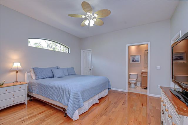 5910 CHERRY OAK DRIVE, Valrico, FL 33596