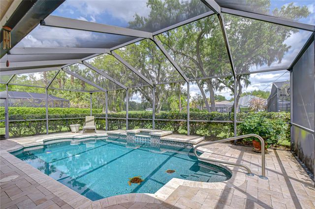 5910 CHERRY OAK DRIVE, Valrico, FL 33596