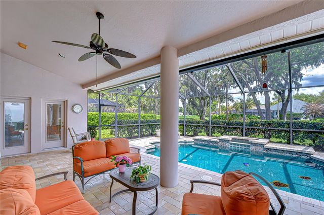 5910 CHERRY OAK DRIVE, Valrico, FL 33596