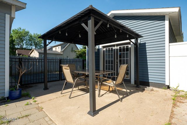 2872 Guilderland Avenue, Rotterdam, NY 12306