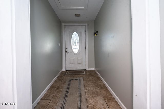 2872 Guilderland Avenue, Rotterdam, NY 12306