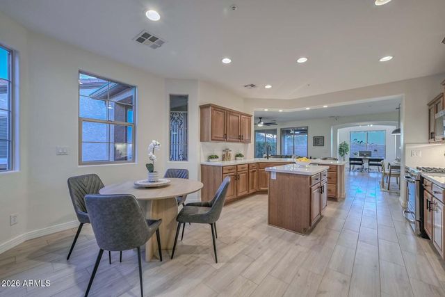 28014 N 130th Glen, Peoria, AZ 85383