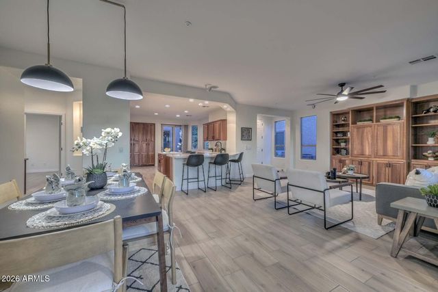 28014 N 130th Glen, Peoria, AZ 85383