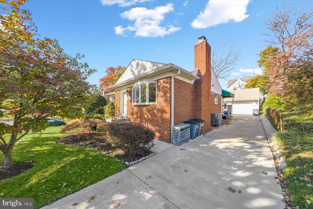 5009 FLANDERS AVE, Kensington, MD 20895