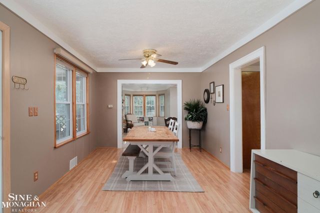 18083 Elizabeth Street, Roseville, MI 48066