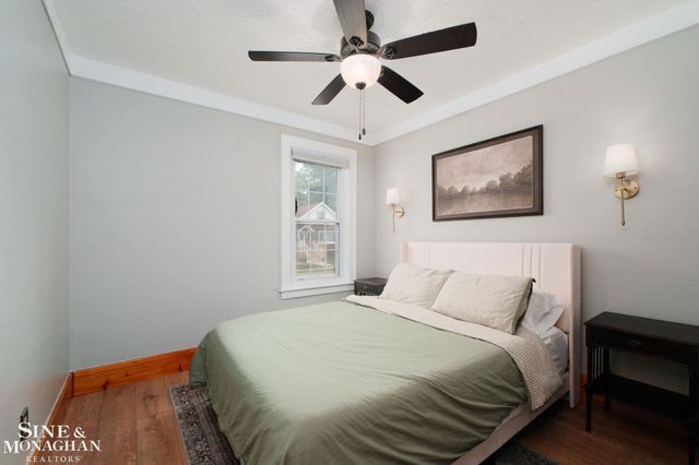 18083 Elizabeth Street, Roseville, MI 48066