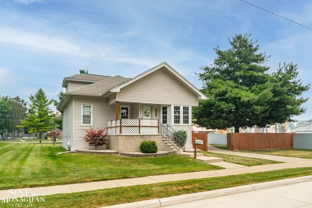 18083 Elizabeth Street, Roseville, MI 48066