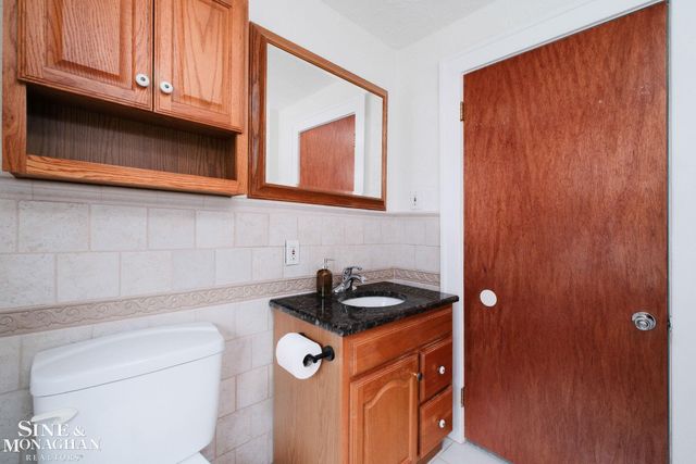 18083 Elizabeth Street, Roseville, MI 48066