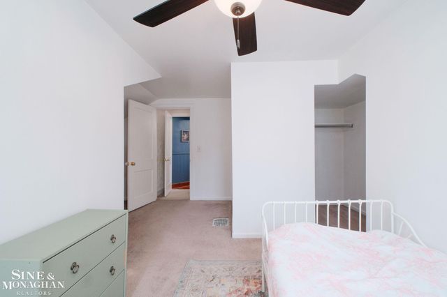 18083 Elizabeth Street, Roseville, MI 48066