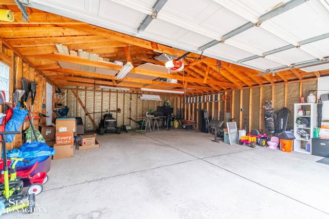 18083 Elizabeth Street, Roseville, MI 48066