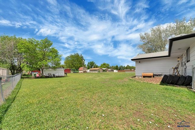 1733 N NEEL, Rapid City, SD 57703