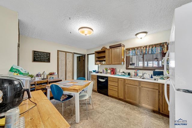 1733 N NEEL, Rapid City, SD 57703
