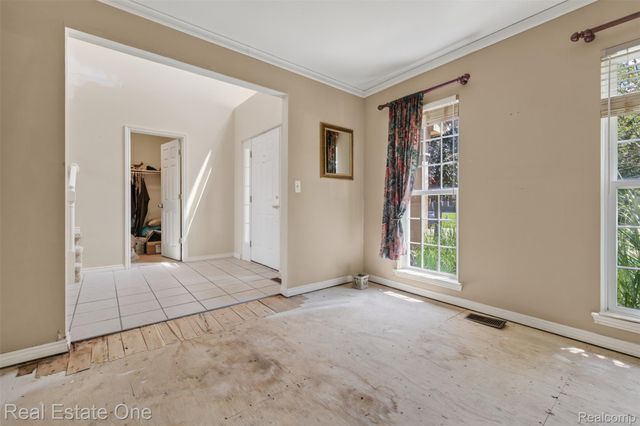 510 Boulder Lake Drive, Oxford Charter Township, MI 48371