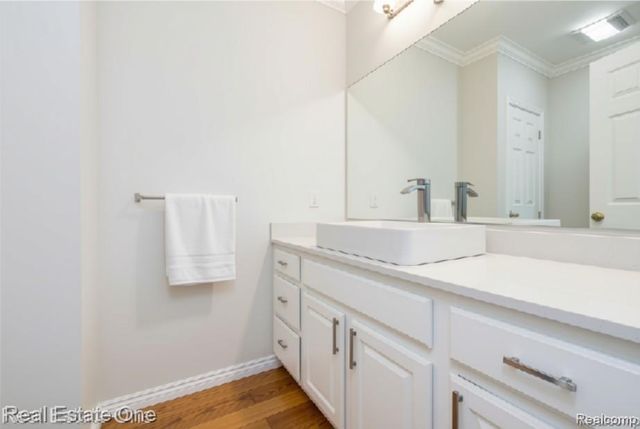 510 Boulder Lake Drive, Oxford Charter Township, MI 48371