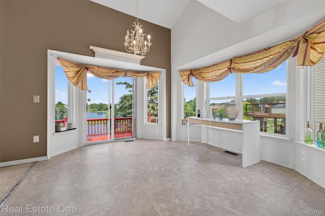 510 Boulder Lake Drive, Oxford Charter Township, MI 48371