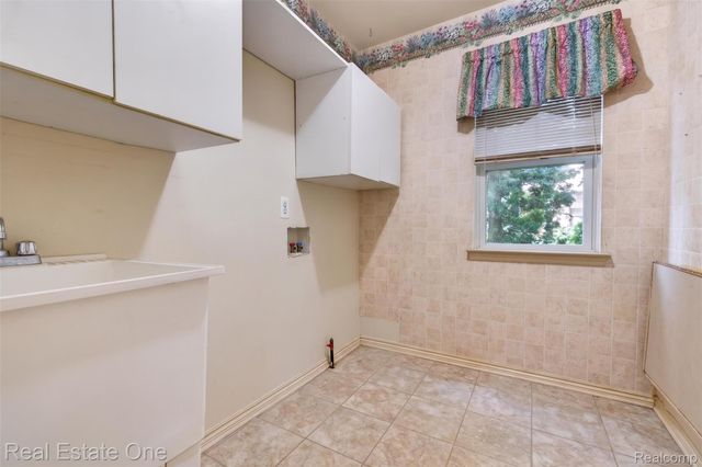 510 Boulder Lake Drive, Oxford Charter Township, MI 48371