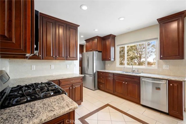 841 Irving, Burbank, CA 91504
