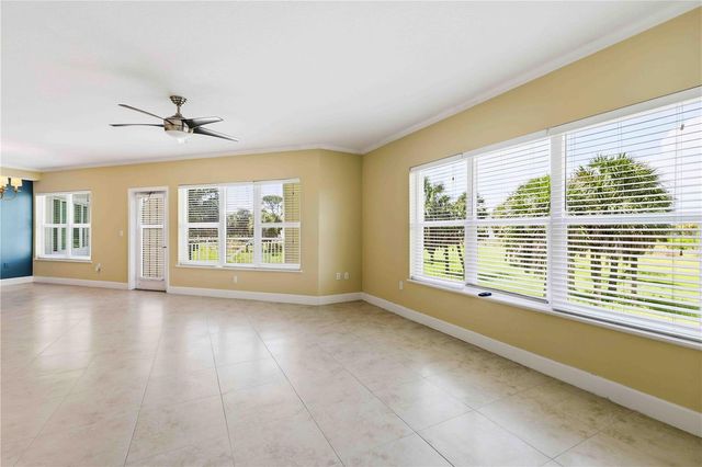 7820 34TH AVE W 102, Bradenton, FL 34209