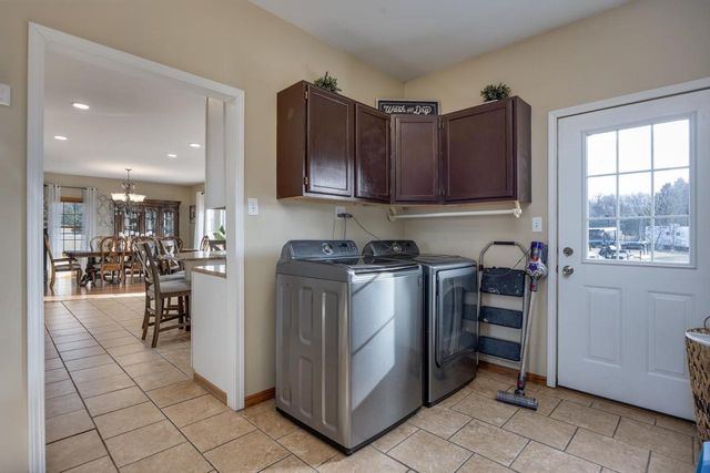 W7507 Iroquois Trail, Delavan, WI 53115