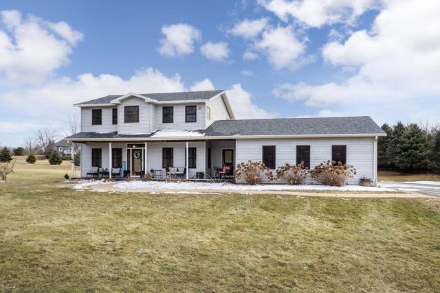 W7507 Iroquois Trail, Delavan, WI 53115