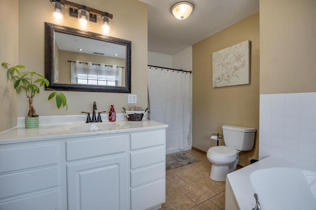 W7507 Iroquois Trail, Delavan, WI 53115