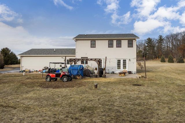 W7507 Iroquois Trail, Delavan, WI 53115